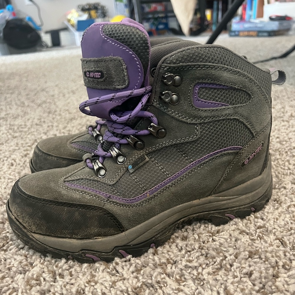 Hi-Tec Hiking Shoes Size 9 - Picture 5 of 6